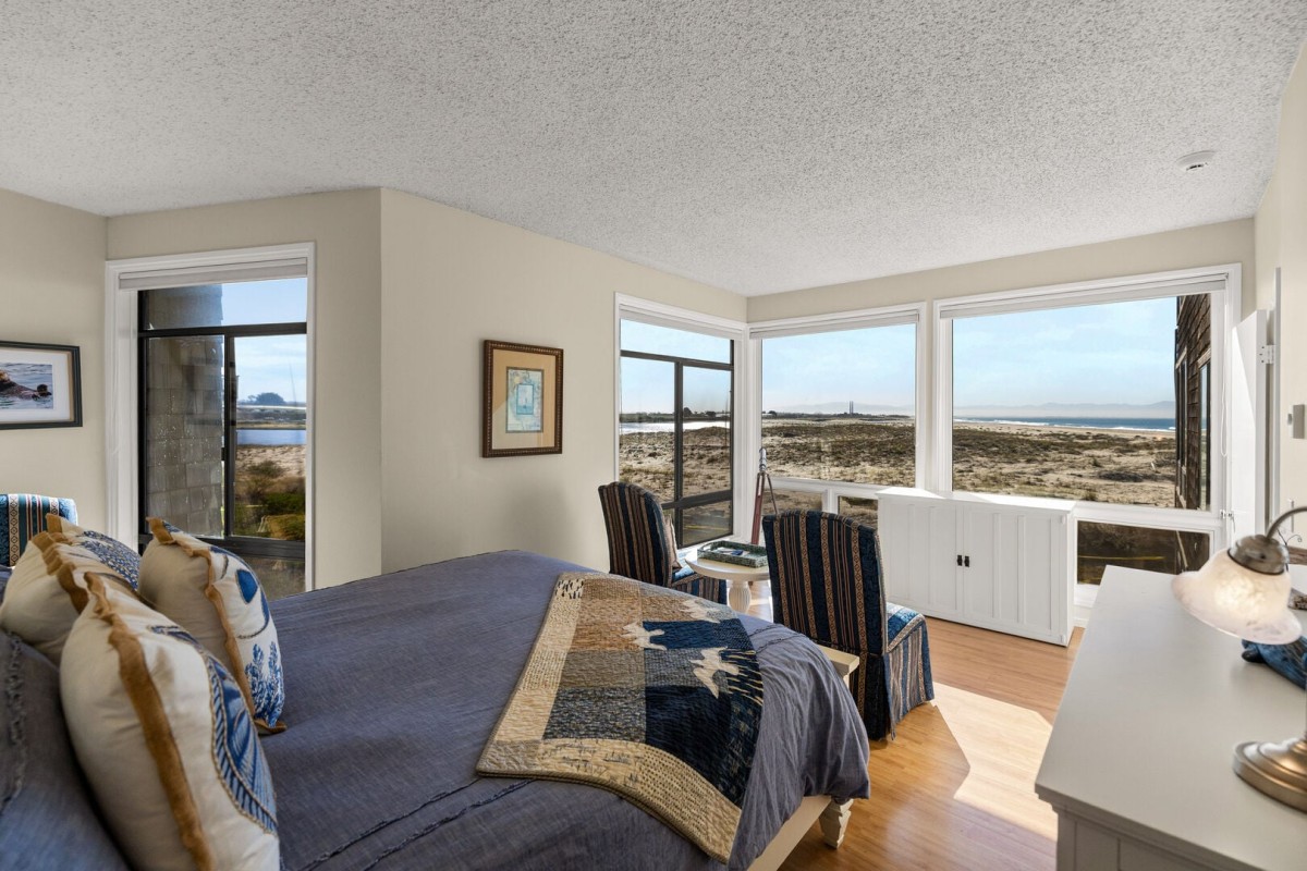 At The Dunes-Pelican 26-image-1